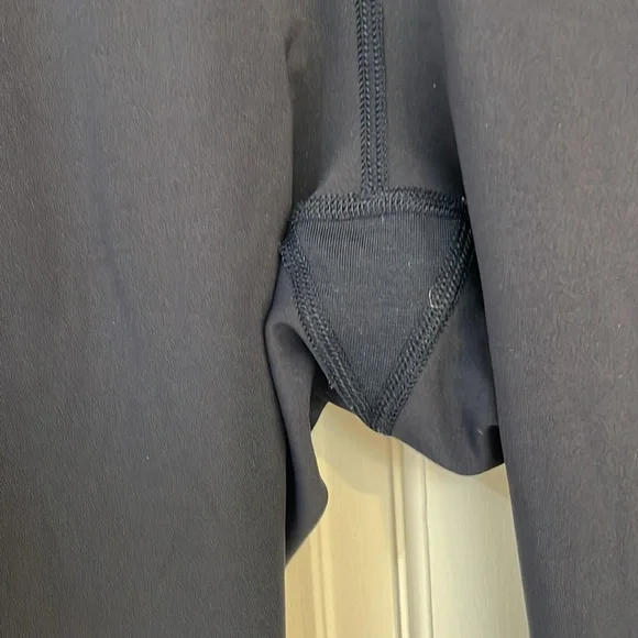 LULULEMON WUNDER TRAIN HIGH RISE TIGHT 28” - Picture 4 of 8